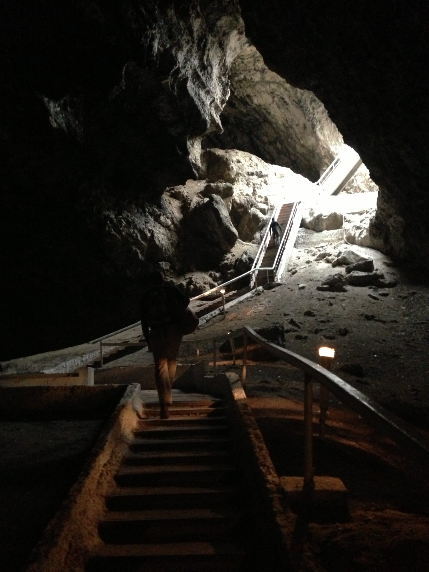The Underground Mountain Lake, Köw Ata – Turkmenistan